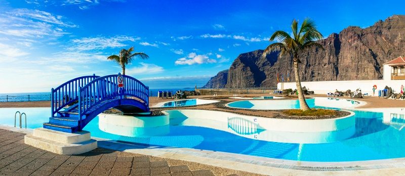 Piscinas Oasis los gigantes tenerife strand