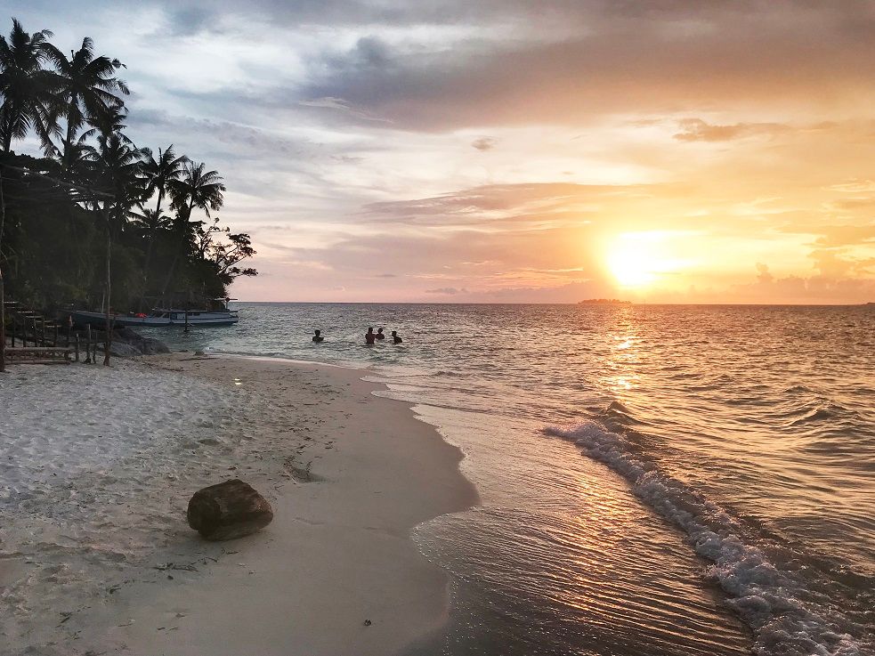 karimunjawa indonézia naplemente