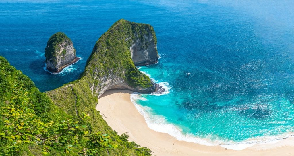 Nusa Penida híres partja a Kelingking