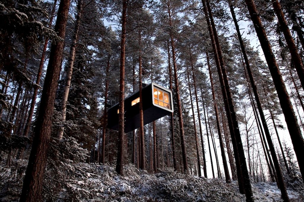 Treehotel Cube téli szállás