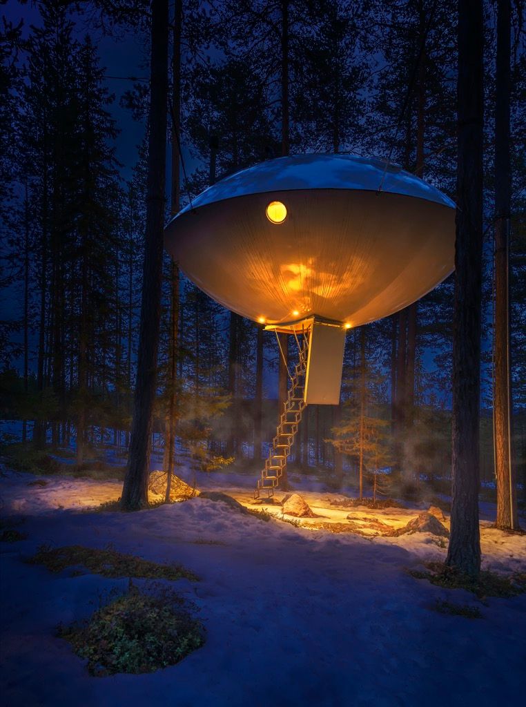 Treehotel UFO téli szállás
